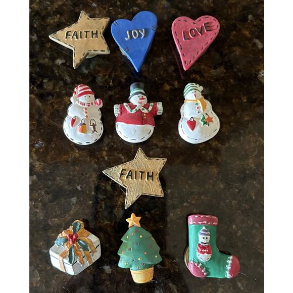 Vintage Christmas Holiday Button Cover Lot Snowman Tree Faith Love Lot of 10 - Picture 1 of 8